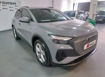 Audi Q4 e-tron 2021 - 27900 EUR, 85105 km - AUTO.MOTO.pt - 85105km - foto 10 de 19