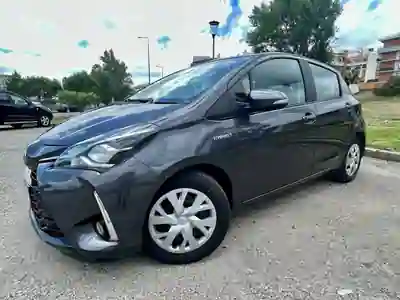Toyota Yaris 2018 - 7300 EUR, 97000 km - AUTO.MOTO.pt - 97000km - foto 2 de 6