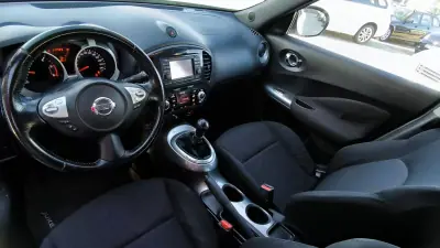 Nissan Juke 2011 - 10750 EUR, 117750 km - AUTO.MOTO.pt - 117750km - foto 9 de 10