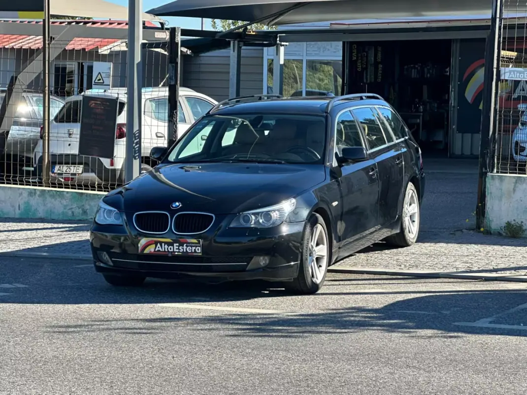 BMW 520 2009 - 8900 EUR, 290100 km - 290100km - foto 12 de 36