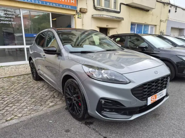 Ford Kuga 2023 - 21000 EUR, 56502 km - AUTO.MOTO.pt - 56502km - foto 3 de 34
