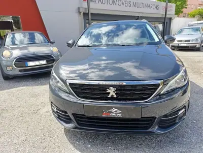 Peugeot 308 SW 2020 - 14500 EUR, 128000 km - AUTO.MOTO.pt - 128000km - foto 2 de 22
