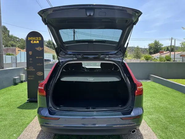 Volvo V60 2020 - 20900 EUR, 100000 km - AUTO.MOTO.pt - 100000km - foto 21 de 59