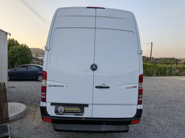 Mercedes-Benz Sprinter 316cdi L2H2 Média Tecto Alto 2013 - 19900 EUR, 190000 km - AUTO.MOTO.pt - 190000km - foto 4 de 18