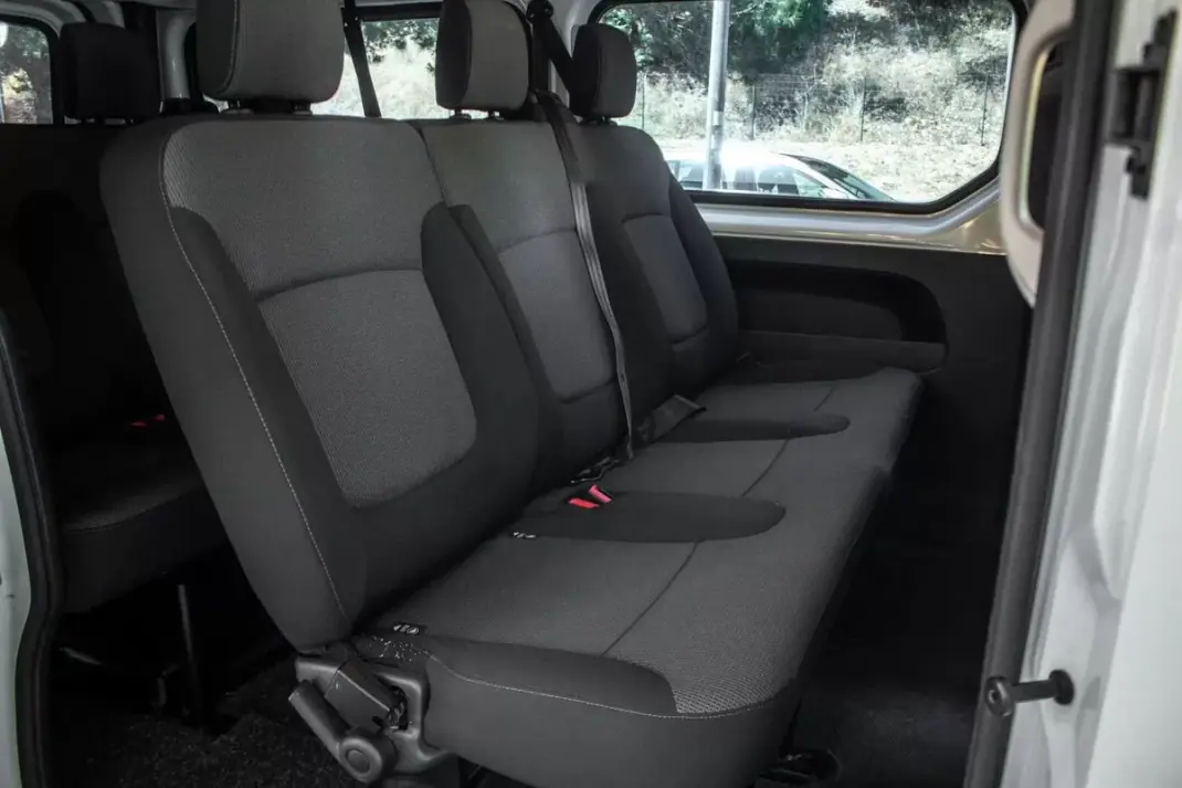 Renault Trafic 2020 - 28990 EUR, 126359 km - AUTO.MOTO.pt - 126359km - foto 28 de 41