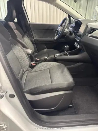 Renault Captur 2022 - 16900 EUR, 128630 km - AUTO.MOTO.pt - 128630km - foto 3 de 5