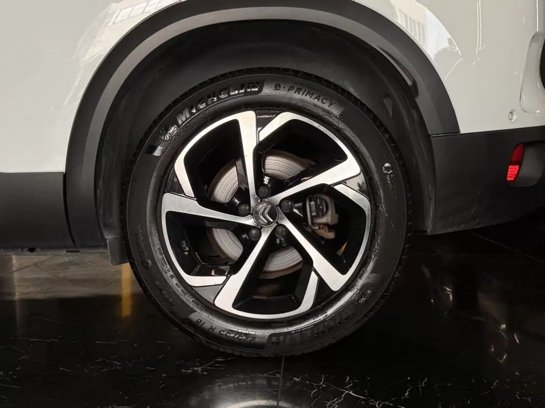 Citroën C5 Aircross 2021 - 20990 EUR, 155900 km - AUTO.MOTO.pt - 155900km - foto 16 de 37