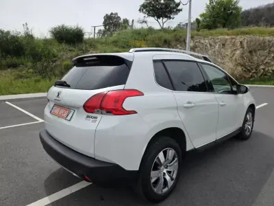 Peugeot 2008 2014 - 9750 EUR, 240000 km - AUTO.MOTO.pt - 240000km - foto 11 de 16
