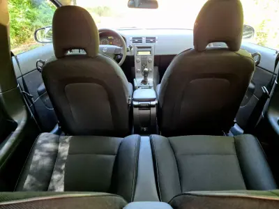 Volvo C30 2011 - 7750 EUR, 179000 km - AUTO.MOTO.pt - 179000km - foto 18 de 28