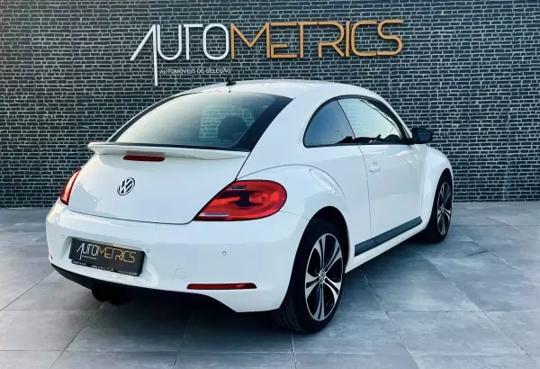 Volkswagen New Beetle 2012 - 10900 EUR, 229000 km - AUTO.MOTO.pt - 229000km - foto 14 de 14