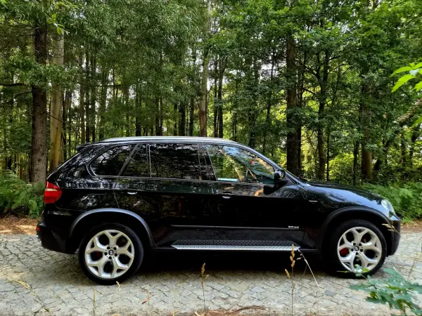BMW X5 2008 - 19500 EUR, 222000 km - AUTO.MOTO.pt - 222000km - foto 23 de 25