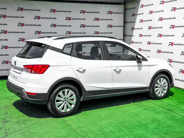 SEAT Arona 2021 - 15500 EUR, 68935 km - AUTO.MOTO.pt - 68935km - foto 10 de 21