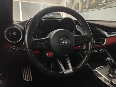 Alfa Romeo Giulia 2018 - 62500 EUR, 53000 km - AUTO.MOTO.pt - 53000km - foto 56 de 60