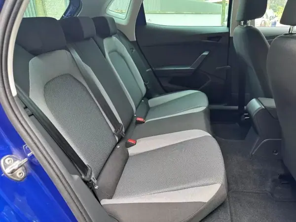 SEAT Ibiza 2020 - 12500 EUR, 41149 km - AUTO.MOTO.pt - 41149km - foto 25 de 41