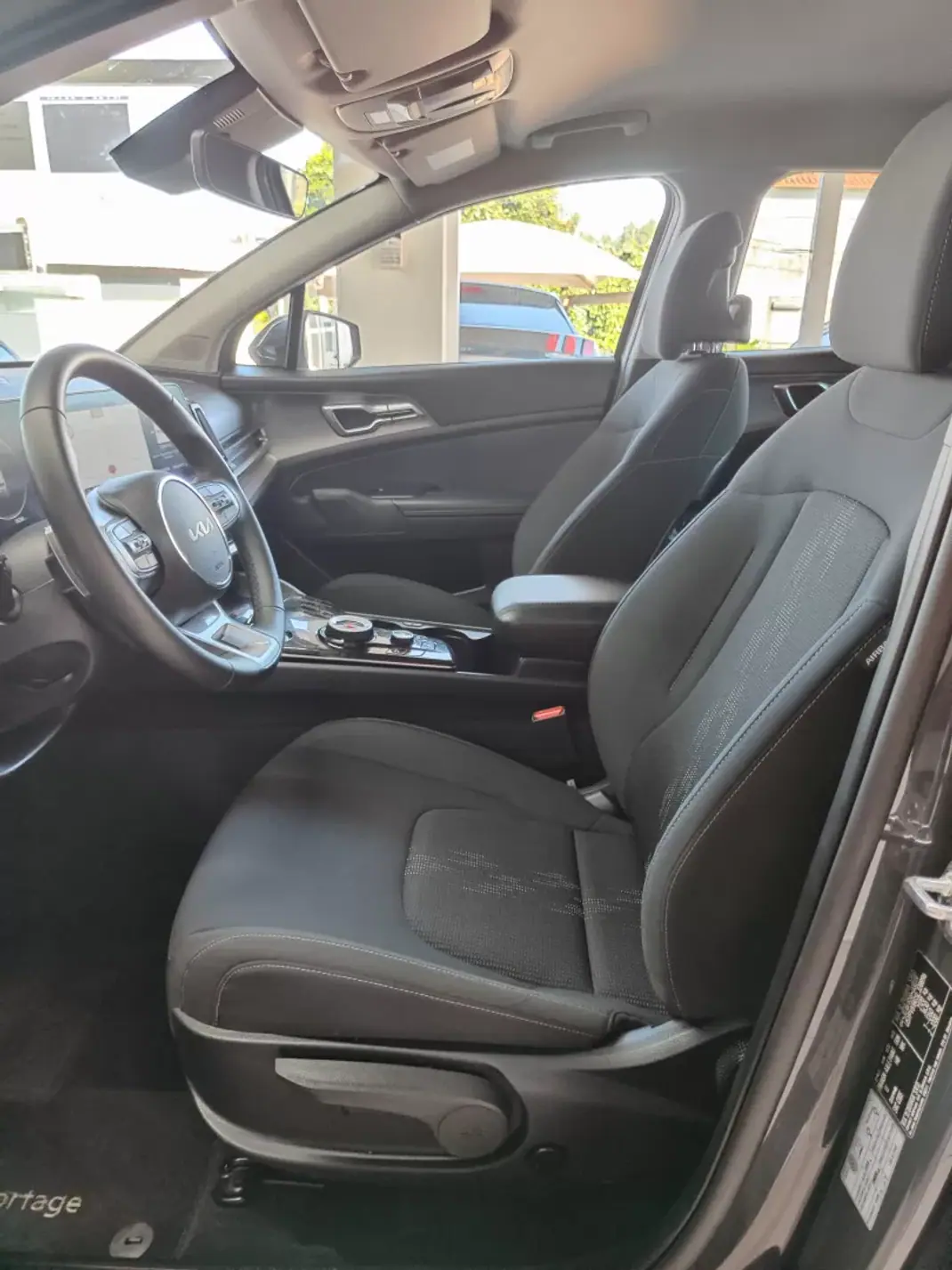 Kia Sportage 2024 - 32750 EUR, 16000 km - 16000km - foto 13 de 39