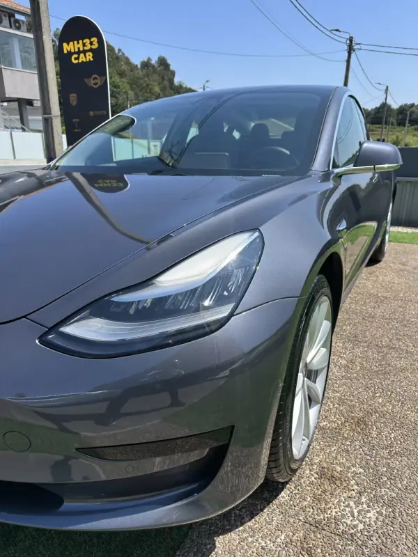 Tesla Model 3 2019 - 21900 EUR, 86000 km - AUTO.MOTO.pt - 86000km - foto 8 de 64