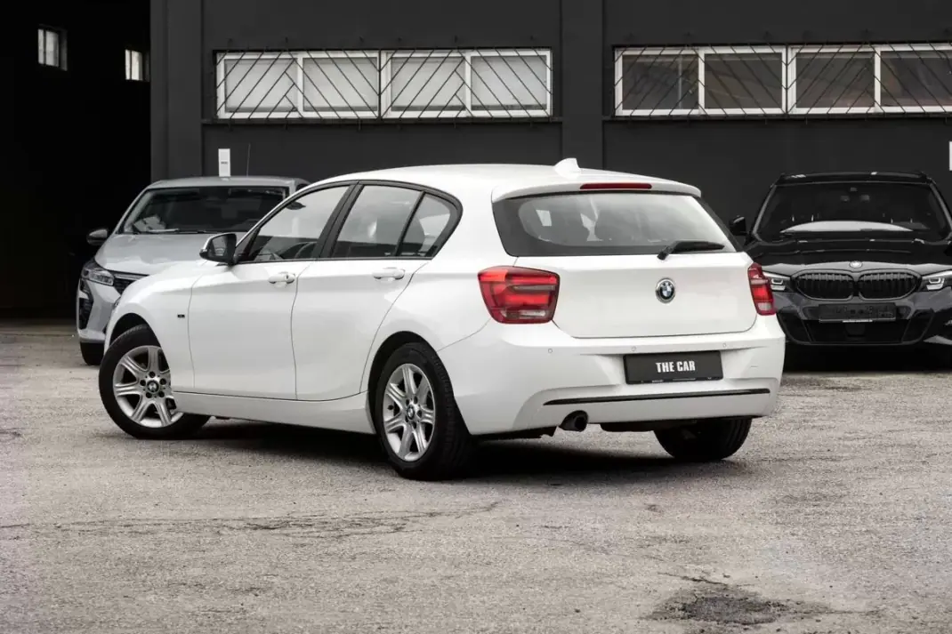 BMW 116 2012 - 13999 EUR, 72000 km - AUTO.MOTO.pt - 72000km - foto 3 de 22