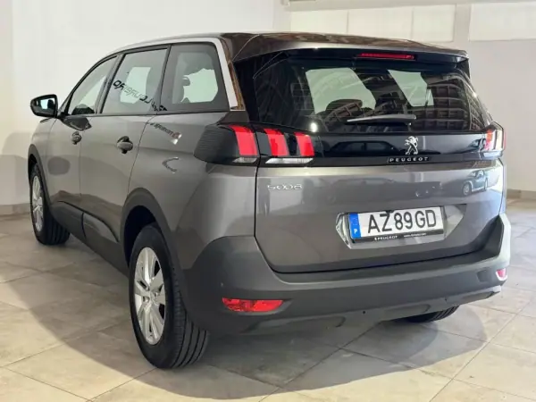 Peugeot 5008 2023 - 29500 EUR, 14500 km - AUTO.MOTO.pt - 14500km - foto 7 de 23