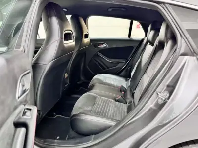 Mercedes-Benz CLA 180 2018 - 19950 EUR, 138000 km - AUTO.MOTO.pt - 138000km - foto 45 de 60