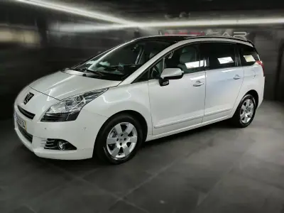 Peugeot 5008 2013 - 10950 EUR, 159800 km - AUTO.MOTO.pt - 159800km - foto 10 de 62