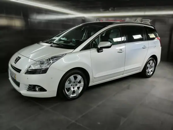 Peugeot 5008 2013 - 10950 EUR, 159800 km - AUTO.MOTO.pt - 159800km - foto 10 de 62