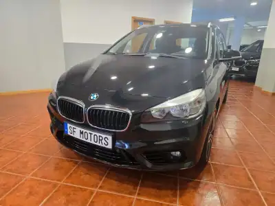 BMW 218 Active Tourer 2015 - 16980 EUR, 162866 km - AUTO.MOTO.pt - 162866km - foto 3 de 47