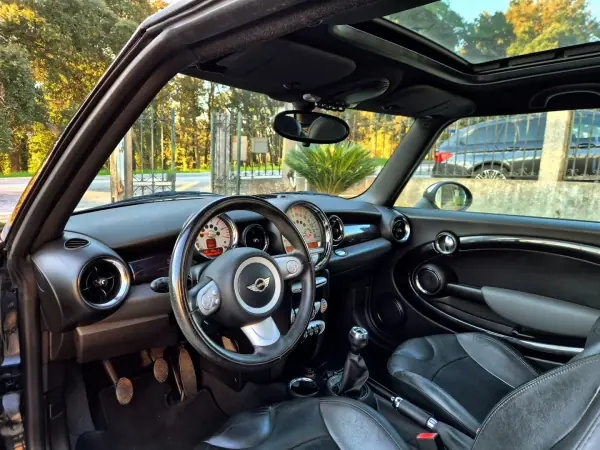 MINI Clubman 2009 - 8500 EUR, 195000 km - AUTO.MOTO.pt - 195000km - foto 8 de 18