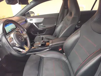 Mercedes-Benz CLA 250 2021 - 27500 EUR, 99400 km - AUTO.MOTO.pt - 99400km - foto 8 de 16