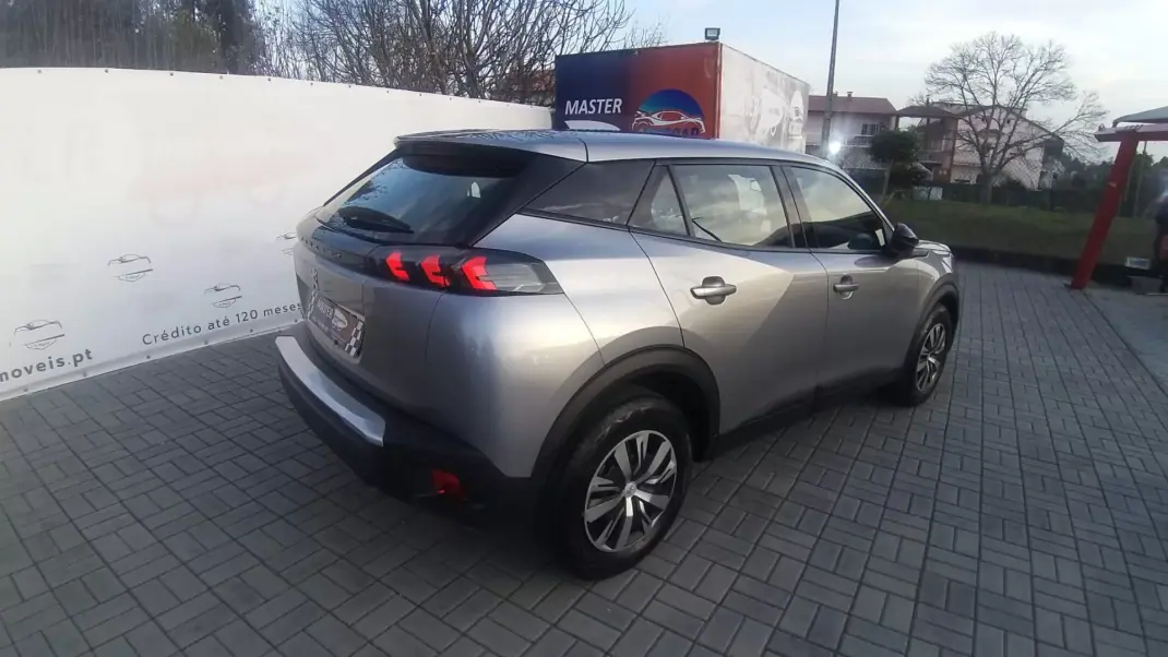 Peugeot 2008 2023 - 18250 EUR, 30000 km - AUTO.MOTO.pt - 30000km - foto 26 de 44