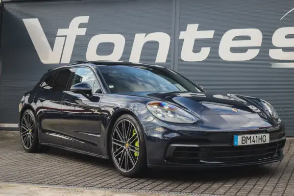 Porsche Panamera Sport Turismo 2019 - 67480 EUR, 97640 km - AUTO.MOTO.pt - 97640km - foto 6 de 71