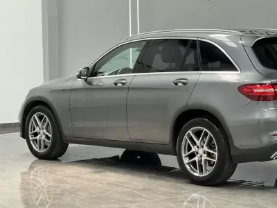 Mercedes-Benz GLC 220 2016 - 27890 EUR, 213000 km - AUTO.MOTO.pt - 213000km - foto 5 de 30