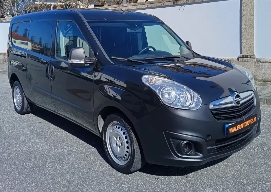 Opel Combo 2014 - 8490 EUR, 146000 km - AUTO.MOTO.pt - 146000km - foto 3 de 16