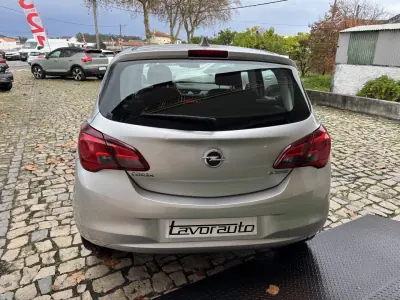 Opel Corsa 2017 - 9500 EUR, 121000 km - AUTO.MOTO.pt - 121000km - foto 8 de 31