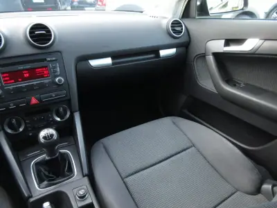 Audi A3 Sportback 2006 - 7490 EUR, 285 km - AUTO.MOTO.pt - 285km - foto 27 de 30