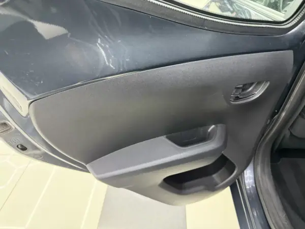 Toyota Aygo 2018 - 10450 EUR, 62569 km - AUTO.MOTO.pt - 62569km - foto 34 de 35