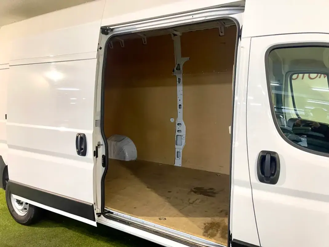 Fiat 2023 - 26450 EUR, 45000 km - AUTO.MOTO.pt - 45000km - foto 23 de 27