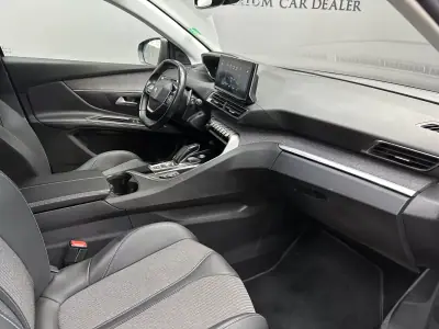 Peugeot 5008 2021 - 24800 EUR, 142000 km - AUTO.MOTO.pt - 142000km - foto 17 de 38