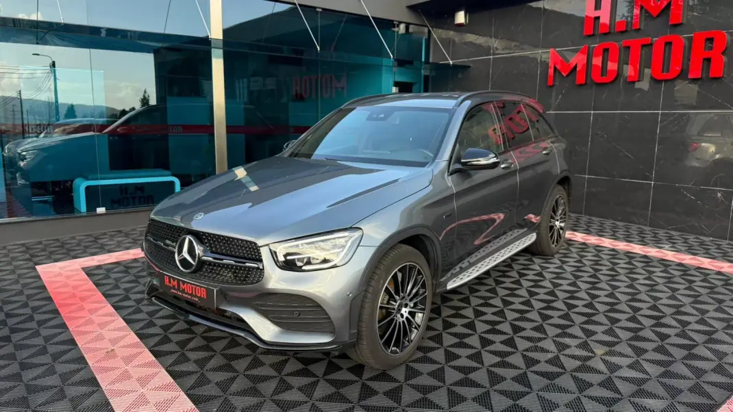 Mercedes-Benz GLC 300 2021 - 42900 EUR, 90000 km - AUTO.MOTO.pt - 90000km - foto 6 de 12
