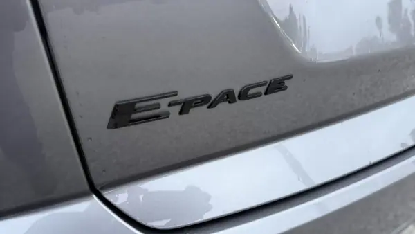 Jaguar E-Pace 2023 - 45500 EUR, 40380 km - AUTO.MOTO.pt - 40380km - foto 15 de 38