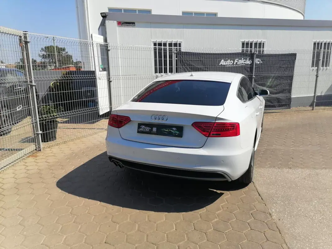 Audi A5 2017 - 26900 EUR, 148111 km - 148111km - foto 4 de 17