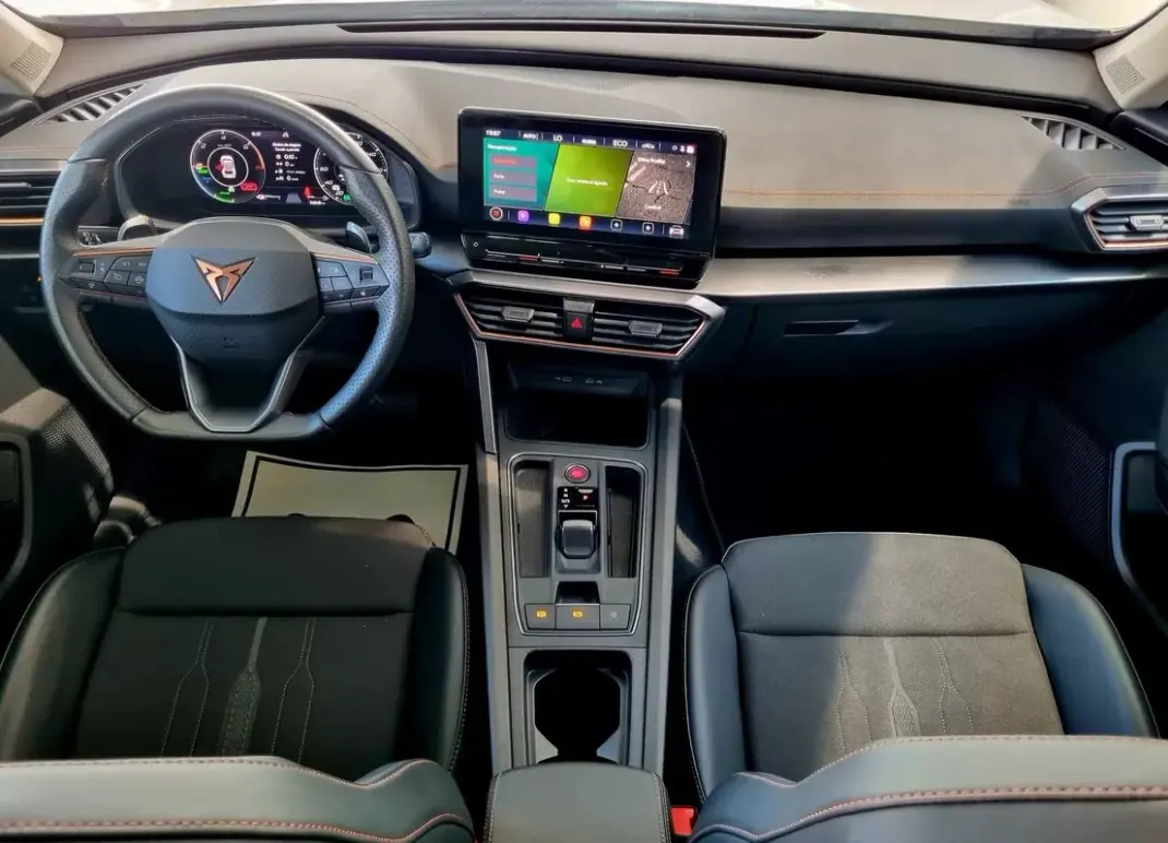 Cupra Formentor 2023 - 27500 EUR, 15000 km - AUTO.MOTO.pt - 15000km - foto 20 de 23