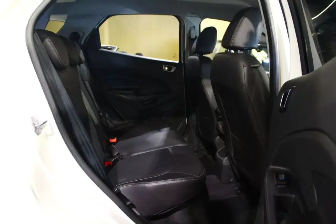 Ford EcoSport 2017 - 9700 EUR, 125000 km - 125000km - foto 17 de 24