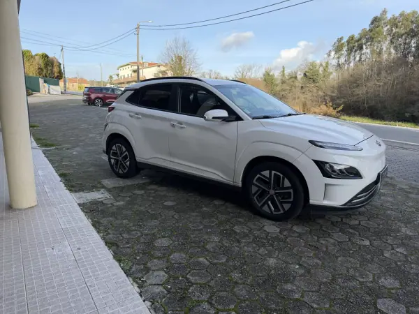 Hyundai Kauai 2022 - 22900 EUR, 81000 km - AUTO.MOTO.pt - 81000km - foto 5 de 19