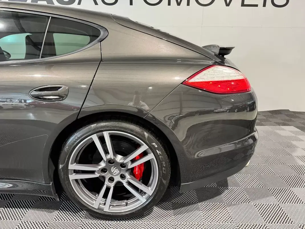 Porsche Panamera 2011 - 36900 EUR, 197360 km - 197360km - foto 52 de 60