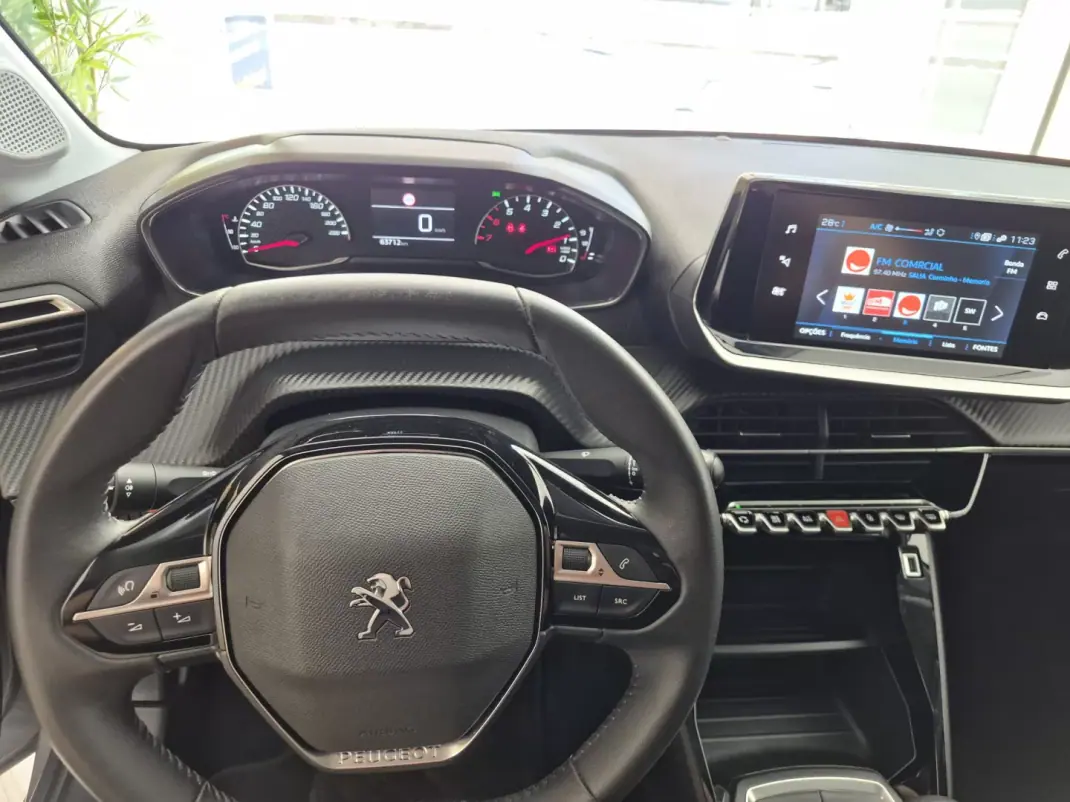 Peugeot 208 2023 - 14650 EUR, 63712 km - 63712km - foto 18 de 22