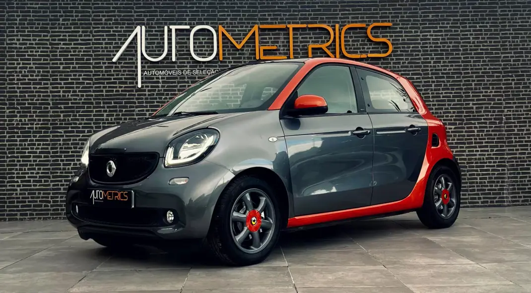 Smart ForFour 2015 - 9900 EUR, 104000 km - AUTO.MOTO.pt - 104000km - foto 14 de 16