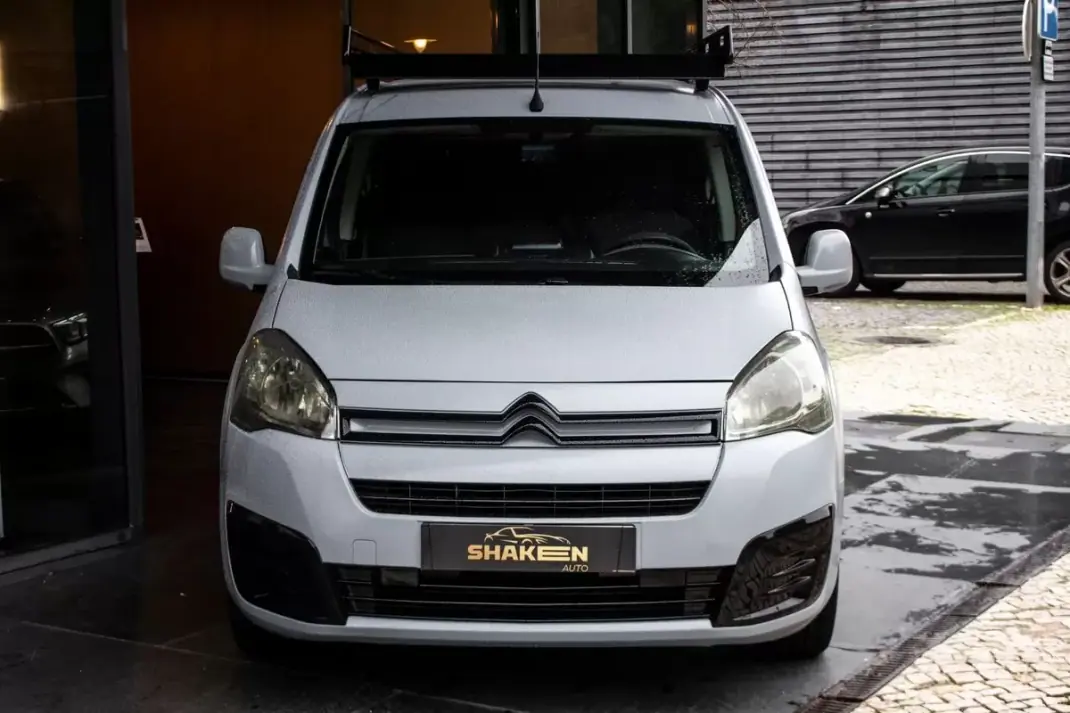 Citroën BERLINGO VAN XL 1.5 BLUE HDI 3 LUGARES 2018 - 13750 EUR, 221395 km - AUTO.MOTO.pt - 221395km - foto 33 de 35
