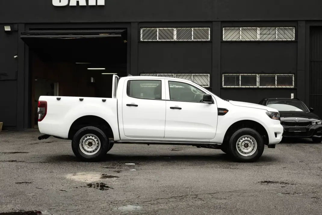 Ford Ranger 2023 - 29999 EUR, 48000 km - AUTO.MOTO.pt - 48000km - foto 6 de 25