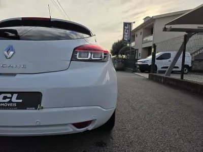 Renault Mégane Coupe 2011 - 8990 EUR, 234000 km - AUTO.MOTO.pt - 234000km - foto 7 de 33