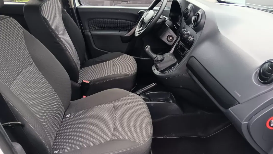 Mercedes-Benz Citan 2018 - 9500 EUR, 399443 km - AUTO.MOTO.pt - 399443km - foto 14 de 18
